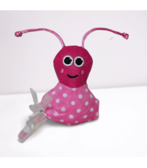 Peluche coccinelle rose avec cataire.