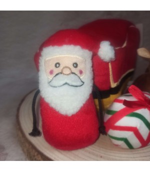 Mini père noel, peluche burrow zippypaws traineau.