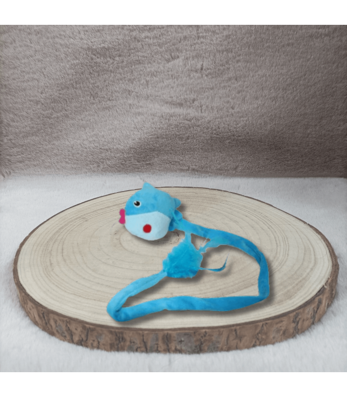 Peluche avec herbe à chat poisson rigolo bleu avec plumes.