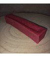 Bâton de yak taille M aromatisé fraise et camomille pour chien en gros plan.