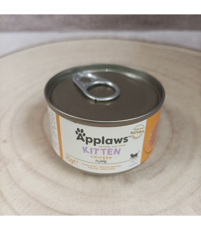 Complément alimentaire au poulet pour chaton.