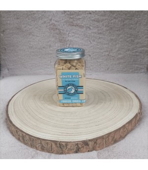 Friandise au poisson blanc lyophilisé pour chiot, chien et chat.
